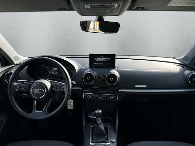 Audi A3 30 TFSI 1.0 EU6d-T Bi-Xenon 2-Zonen-Klimaautom Sitzheizung